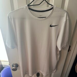 Nike Men's White Short Sleeve Tee